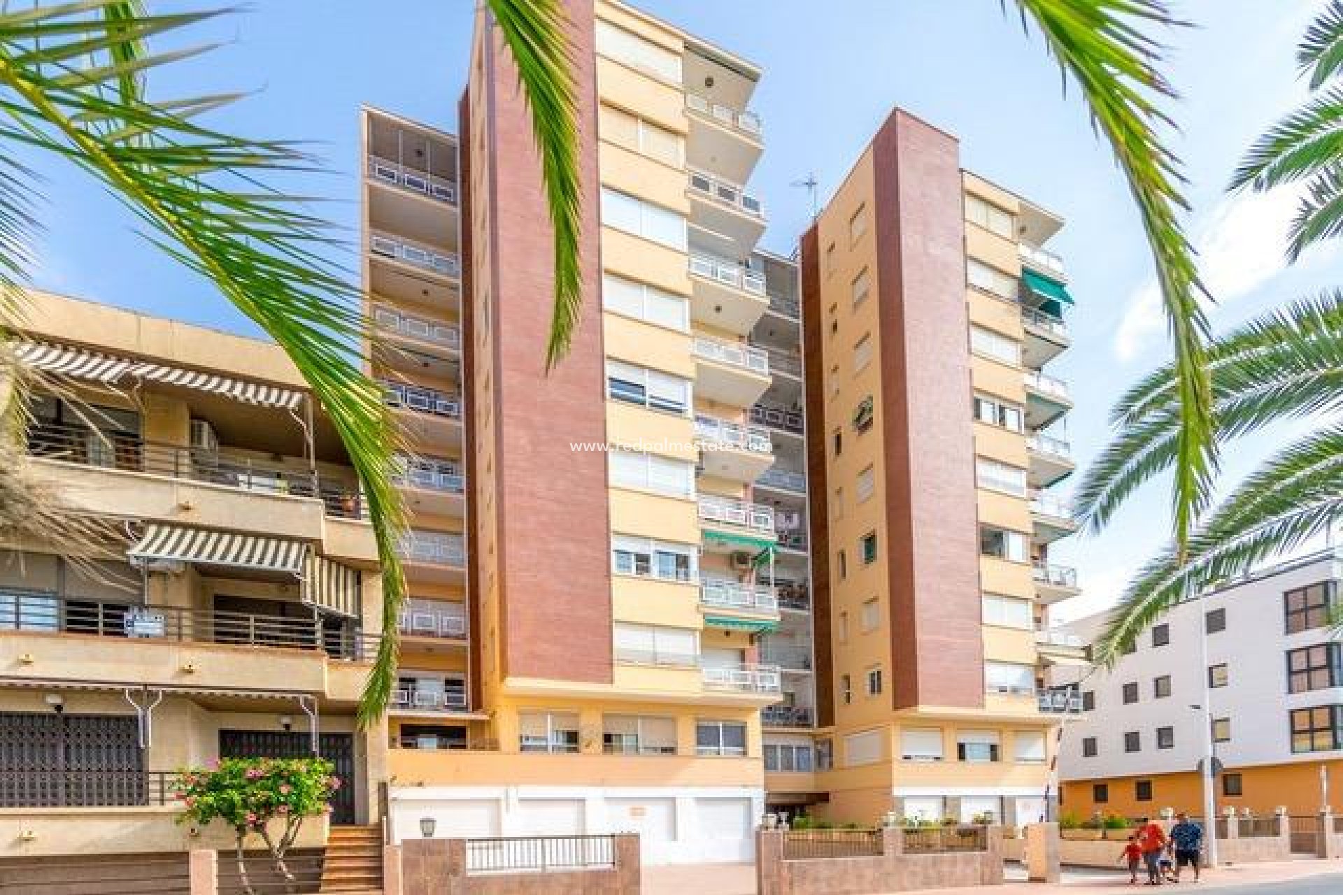 Reventa - Apartmentos -
Lo Pagan - Villananitos