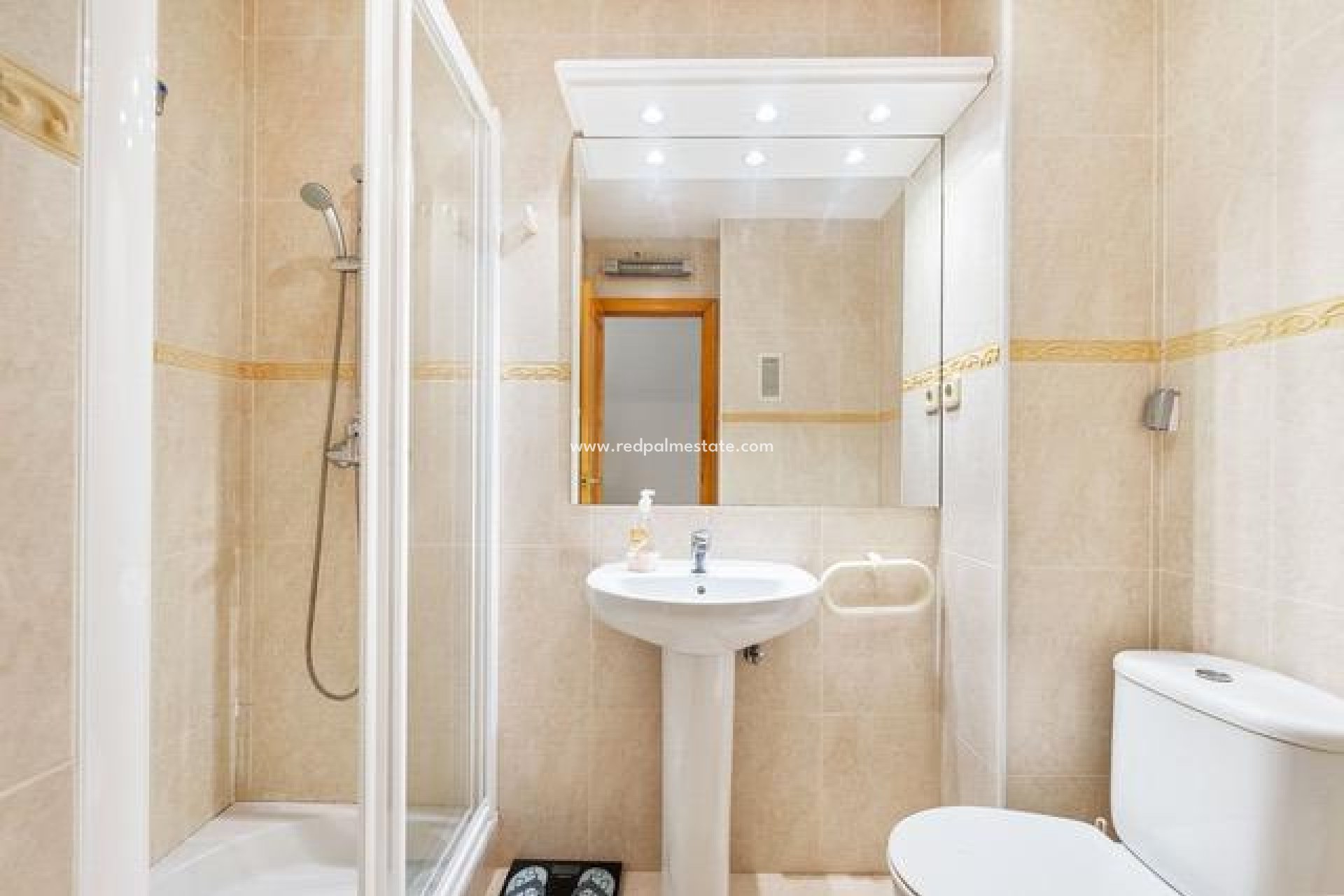 Reventa - Apartmentos -
Lo Pagan - Villananitos