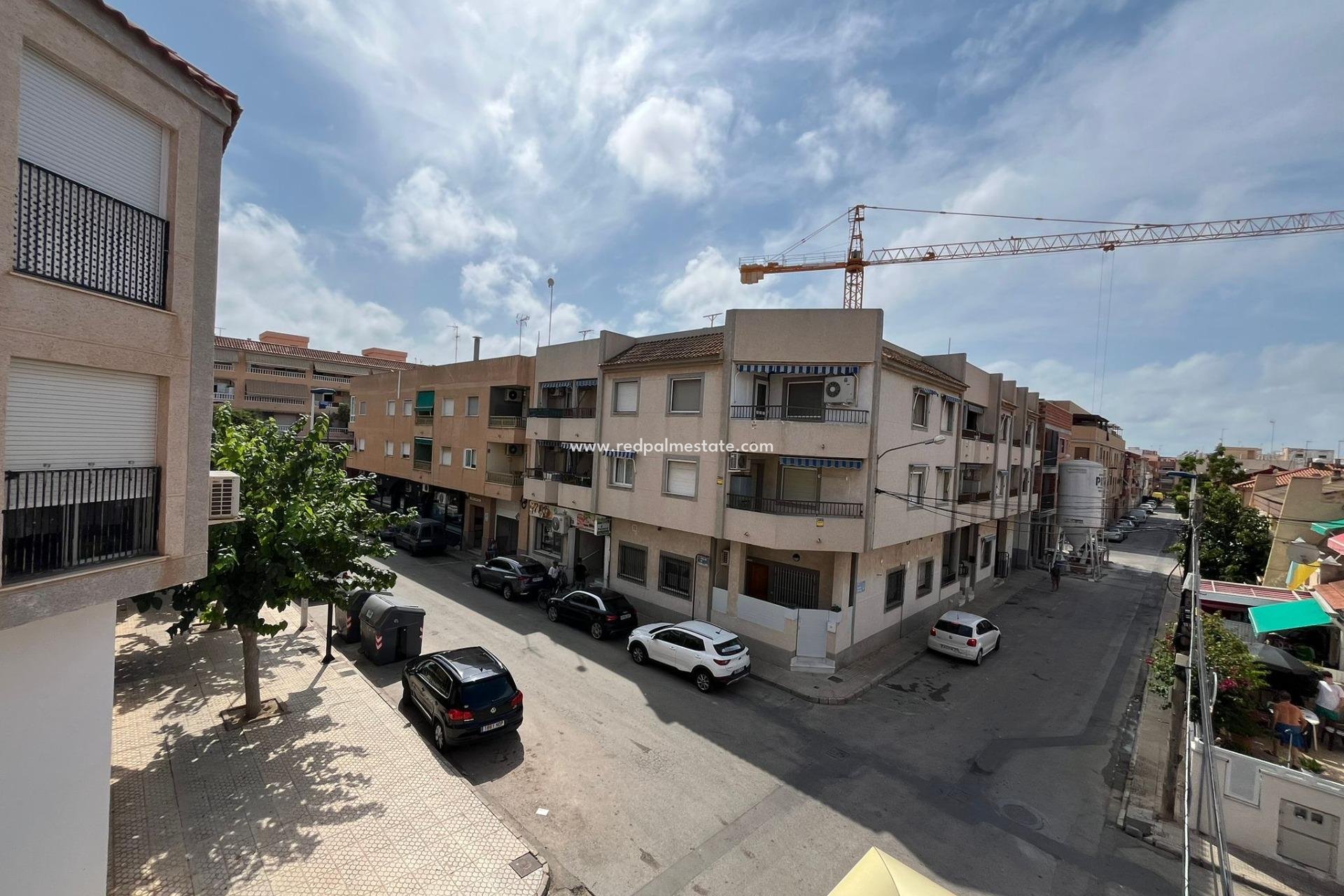 Reventa - Apartmentos -
Lo Pagan - Villananitos