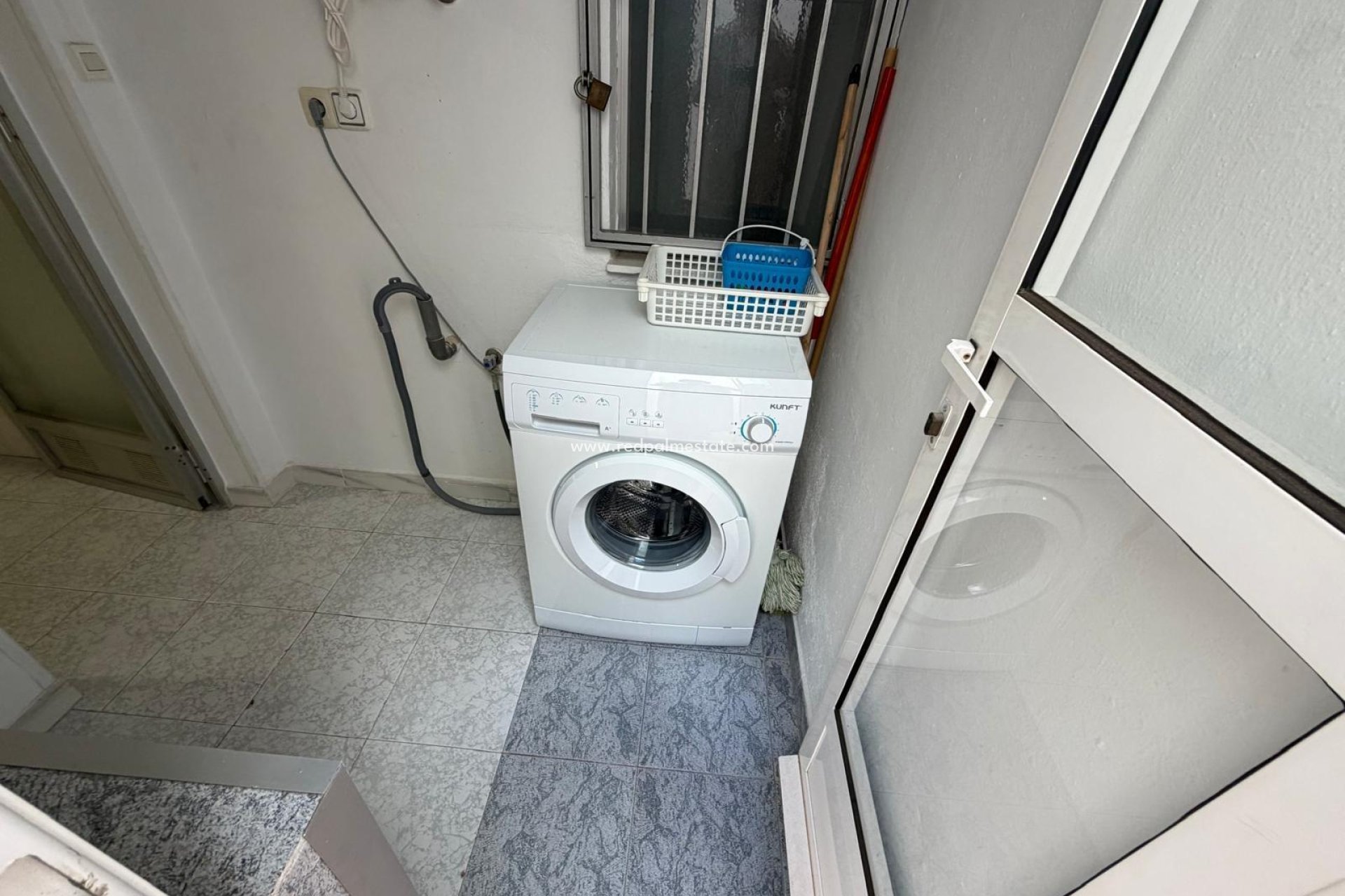 Reventa - Apartmentos -
Lo Pagan - Villananitos