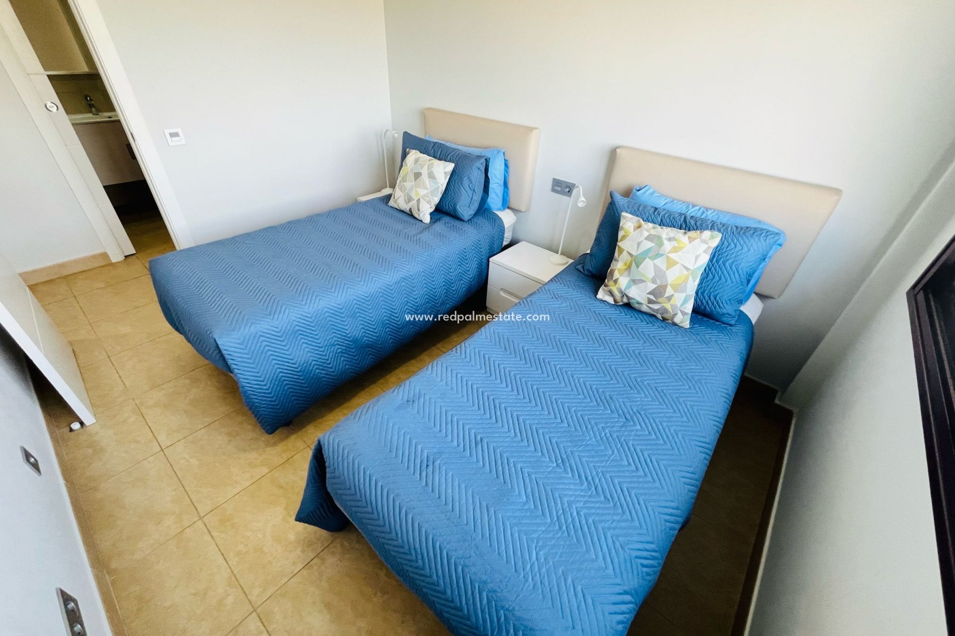 Reventa - Apartmentos -
Los Alczares - Los Alcazares