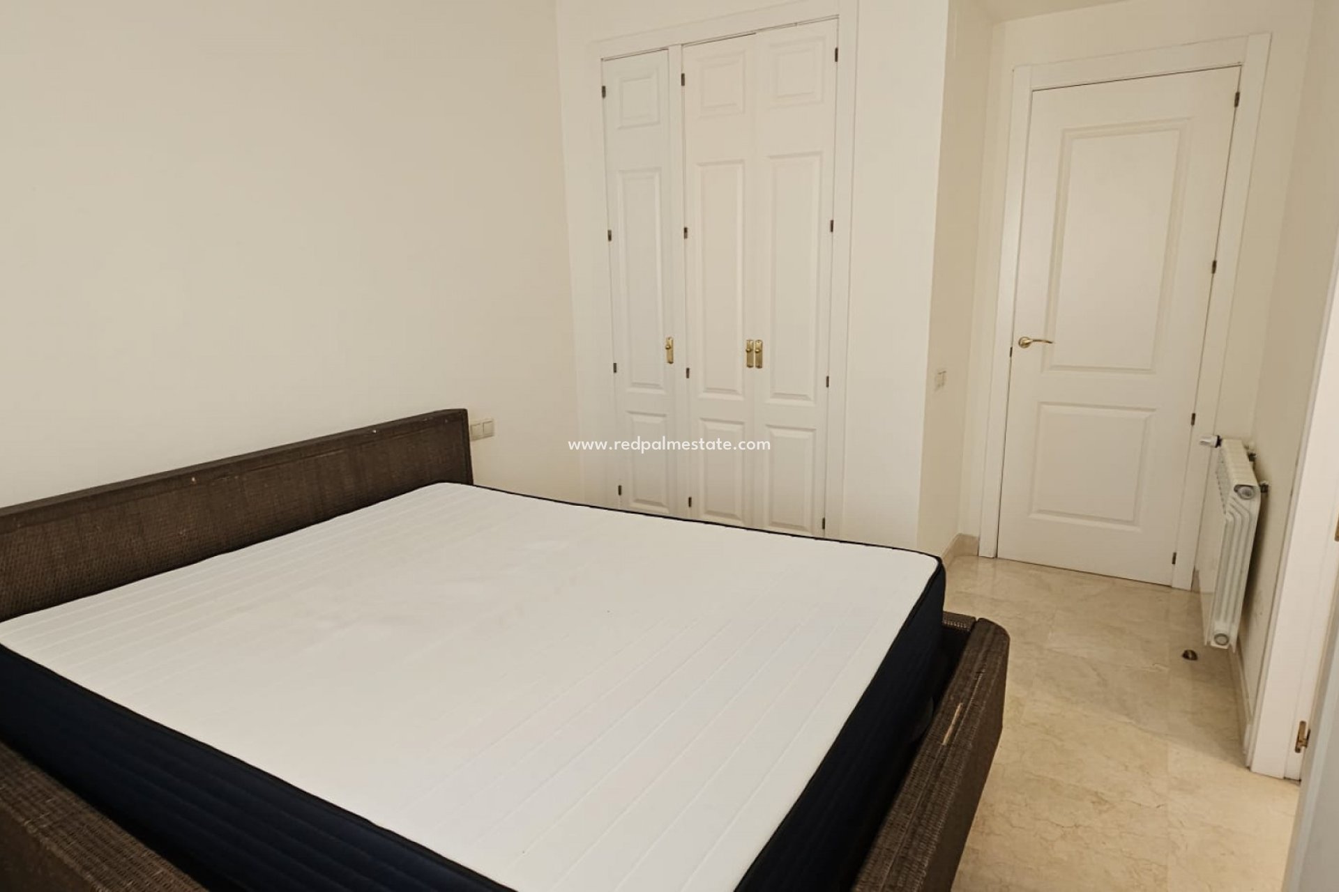 Reventa - Apartmentos -
Los Alczares - Los Alcazares