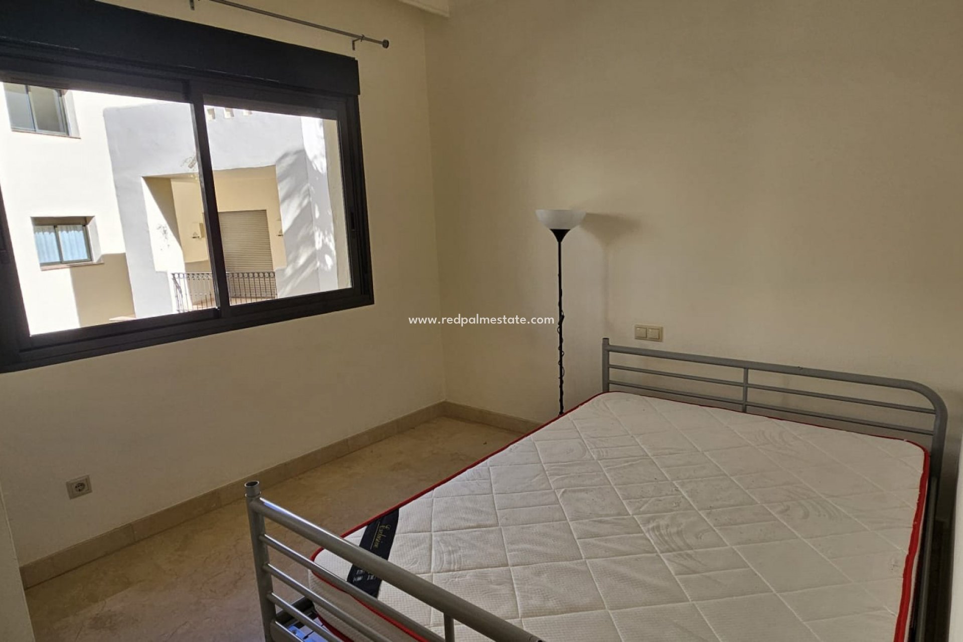 Reventa - Apartmentos -
Los Alczares - Los Alcazares