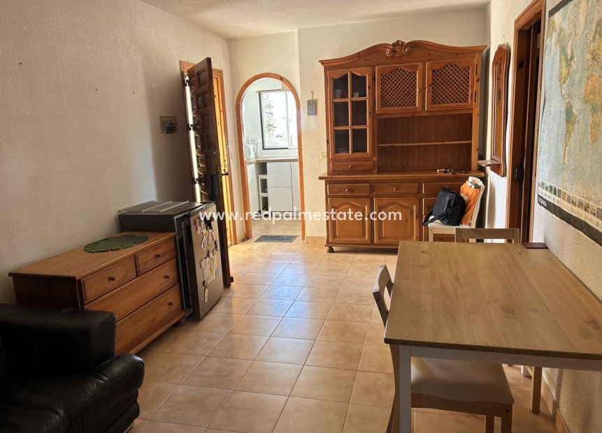 Reventa - Apartmentos -
Los Alczares - Los Alcazares