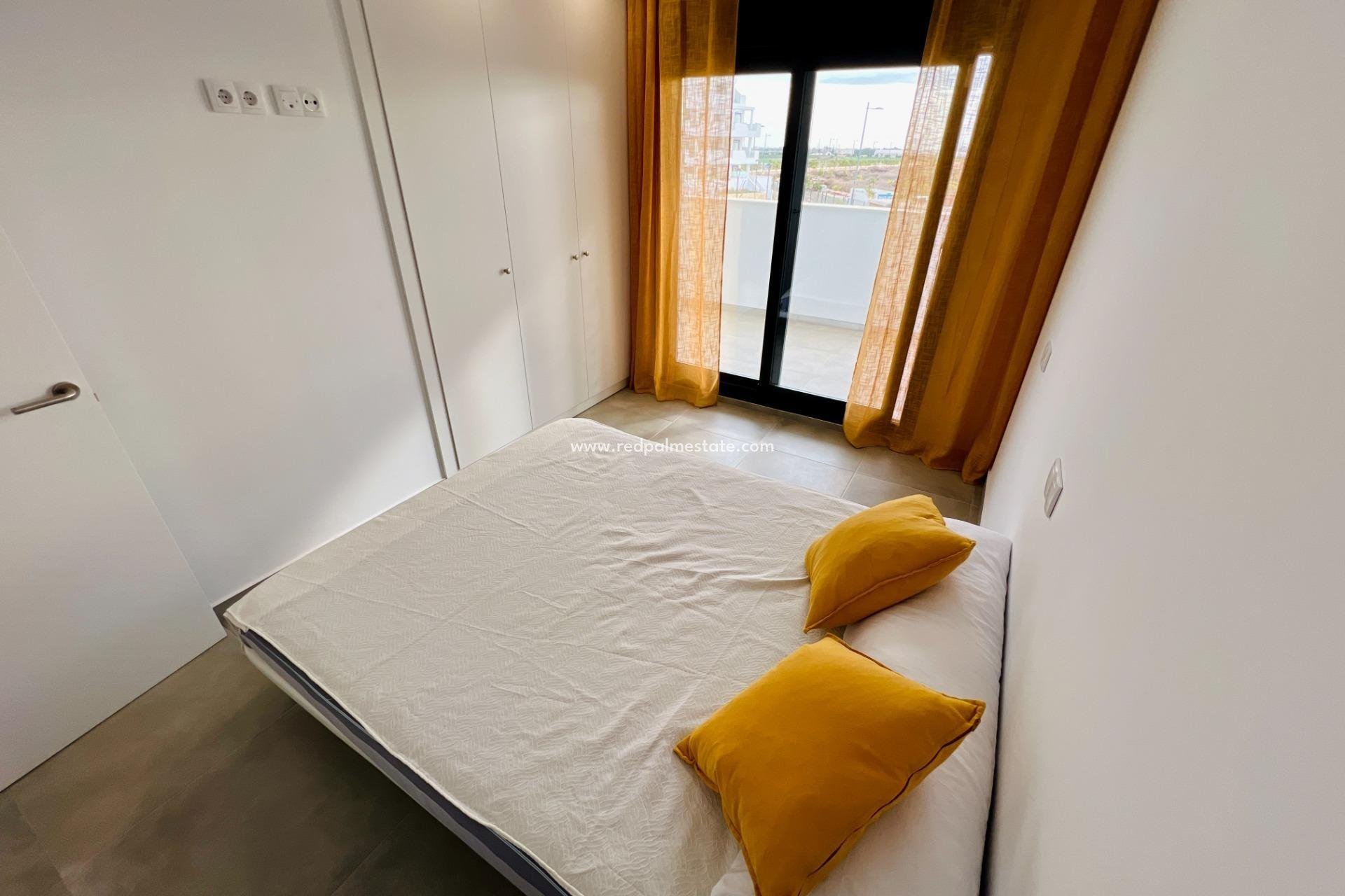 Reventa - Apartmentos -
Los Alczares - Santa Rosalia