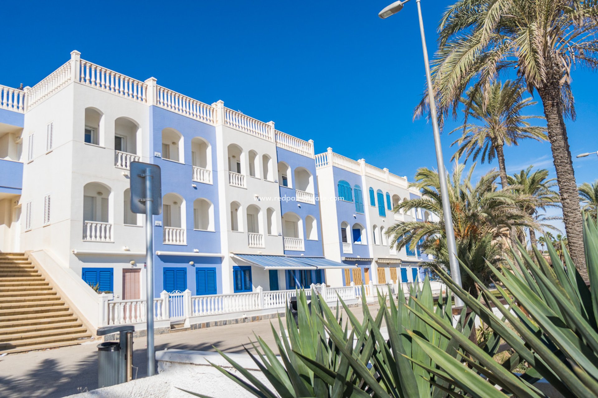 Reventa - Apartmentos -
Mil Palmeras - Beach