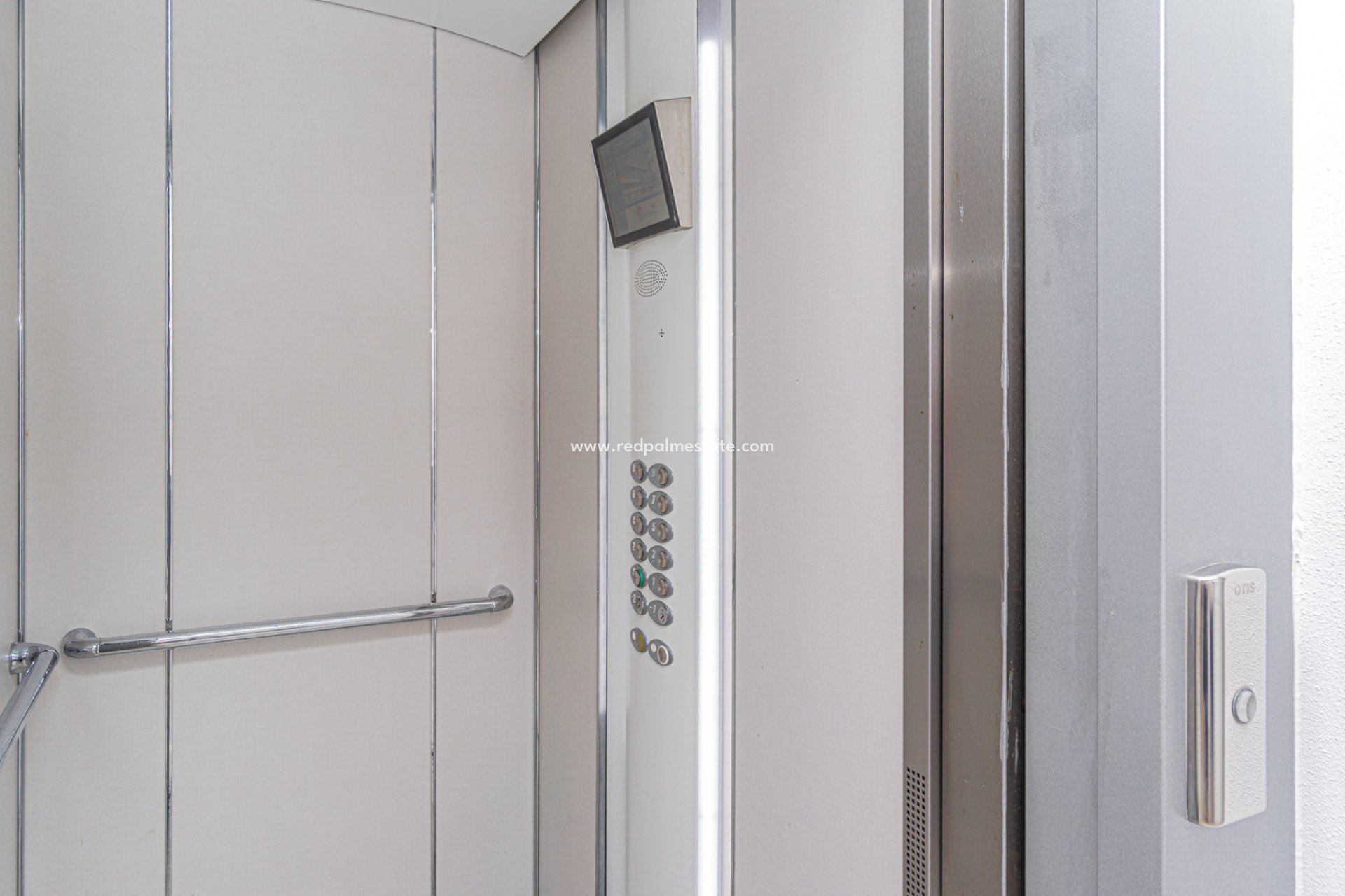 Reventa - Apartmentos -
Orihuela Costa - Campoamor