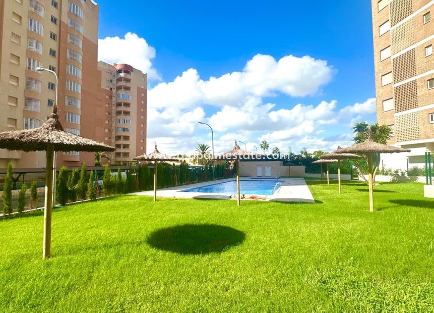 Reventa - Apartmentos -
Orihuela Costa - Campoamor