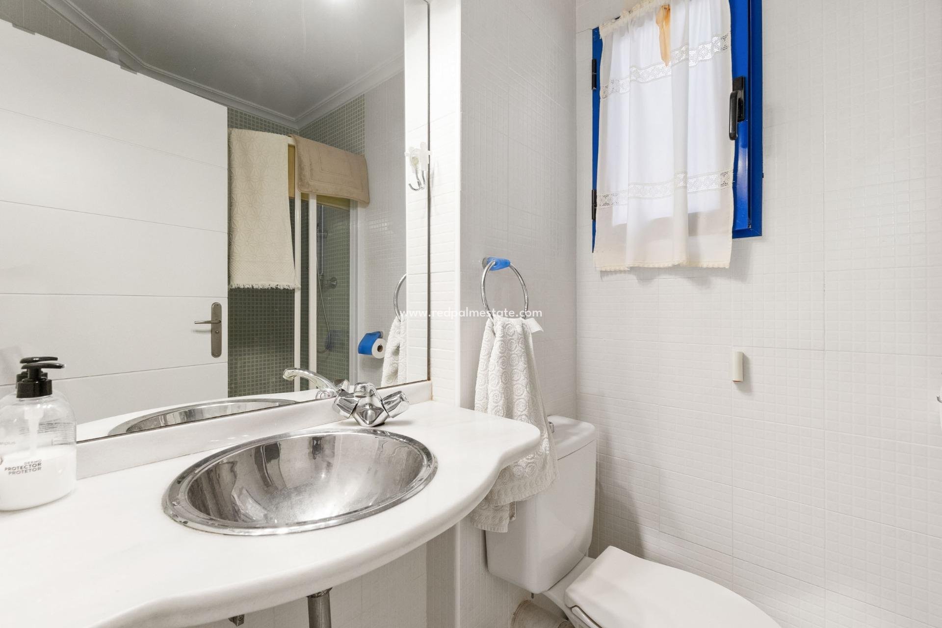 Reventa - Apartmentos -
Orihuela Costa - Campoamor