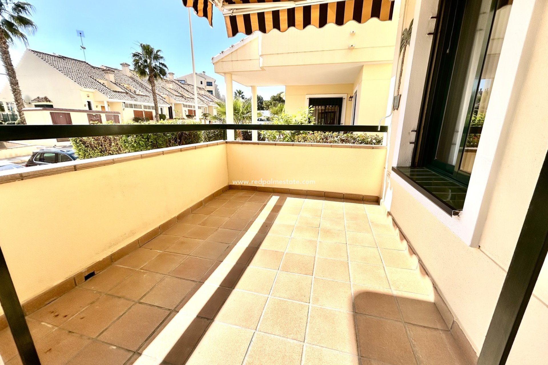 Reventa - Apartmentos -
Orihuela Costa - Campoamor
