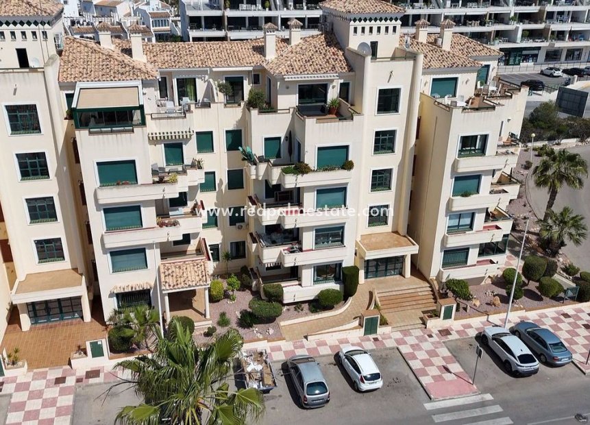 Reventa - Apartmentos -
Orihuela Costa - Campoamor