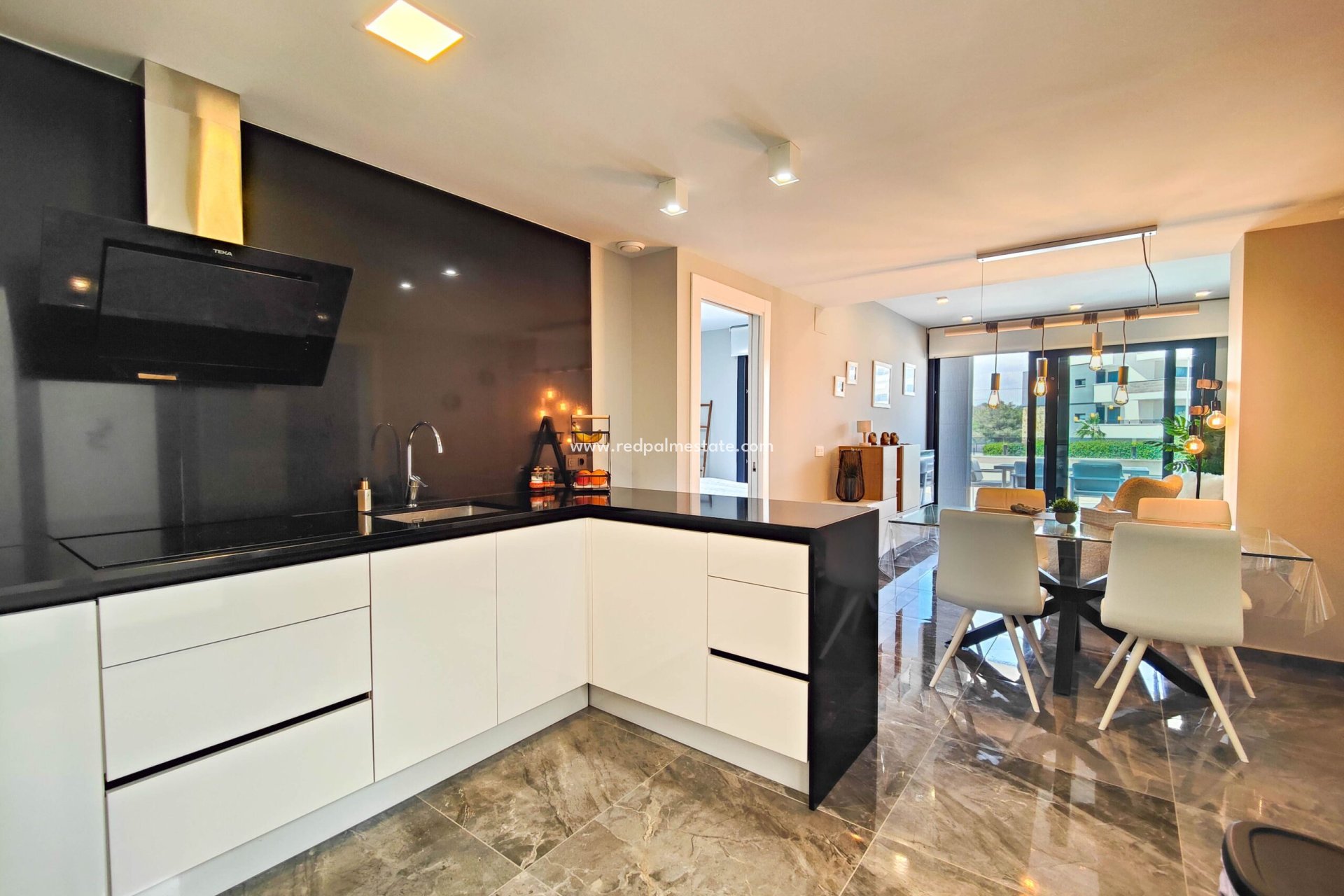 Reventa - Apartmentos -
Orihuela Costa - Costa Blanca