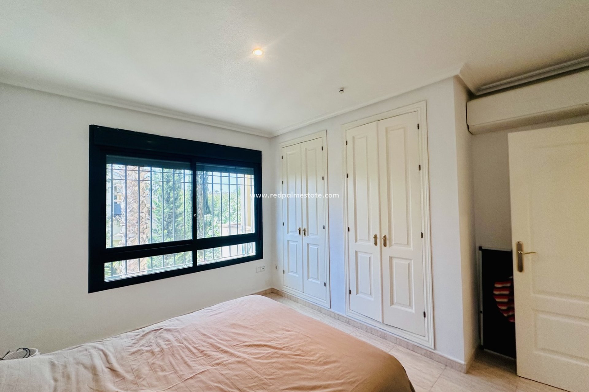 Reventa - Apartmentos -
Orihuela Costa - Costa Blanca