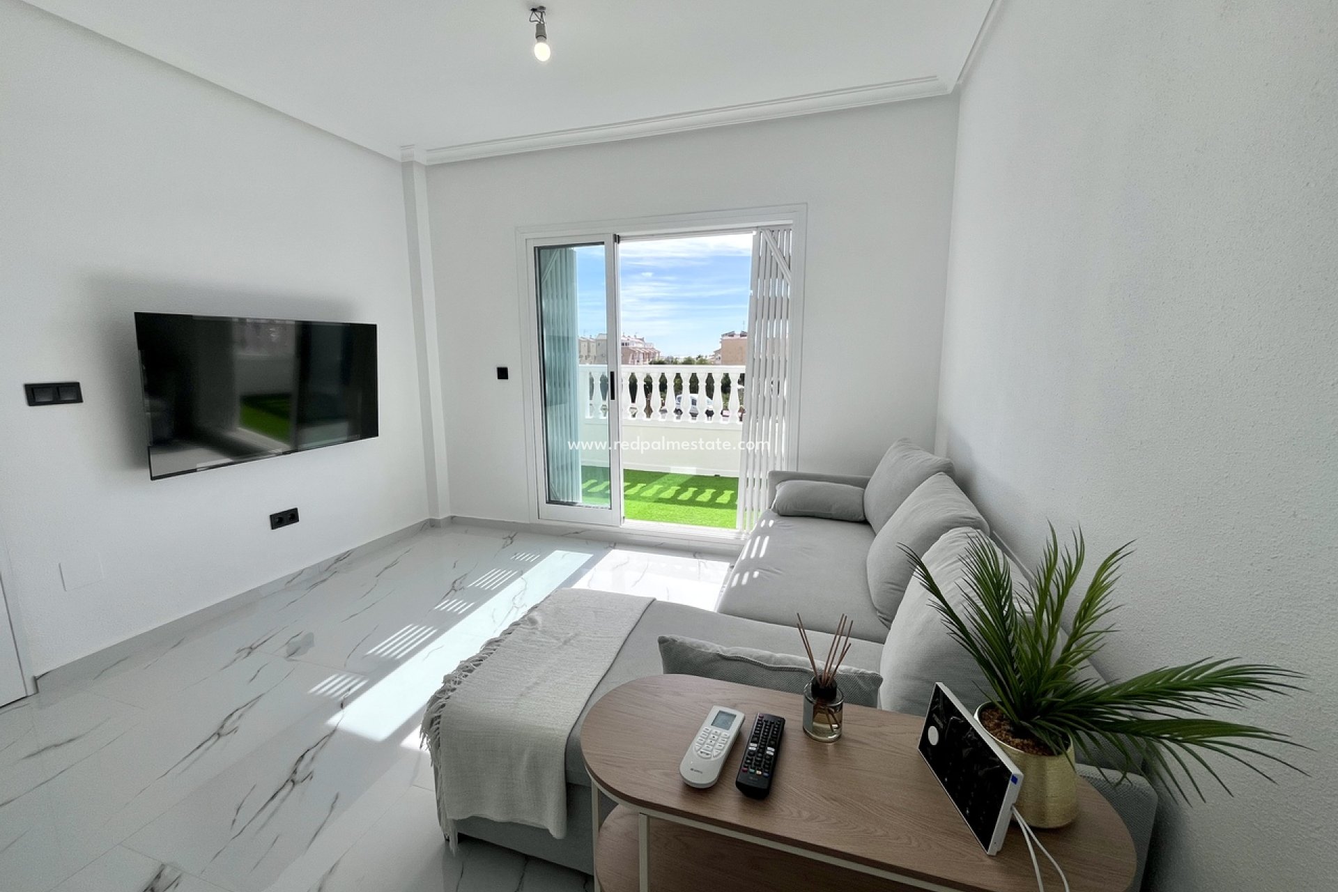 Reventa - Apartmentos -
Orihuela Costa - Costa Blanca