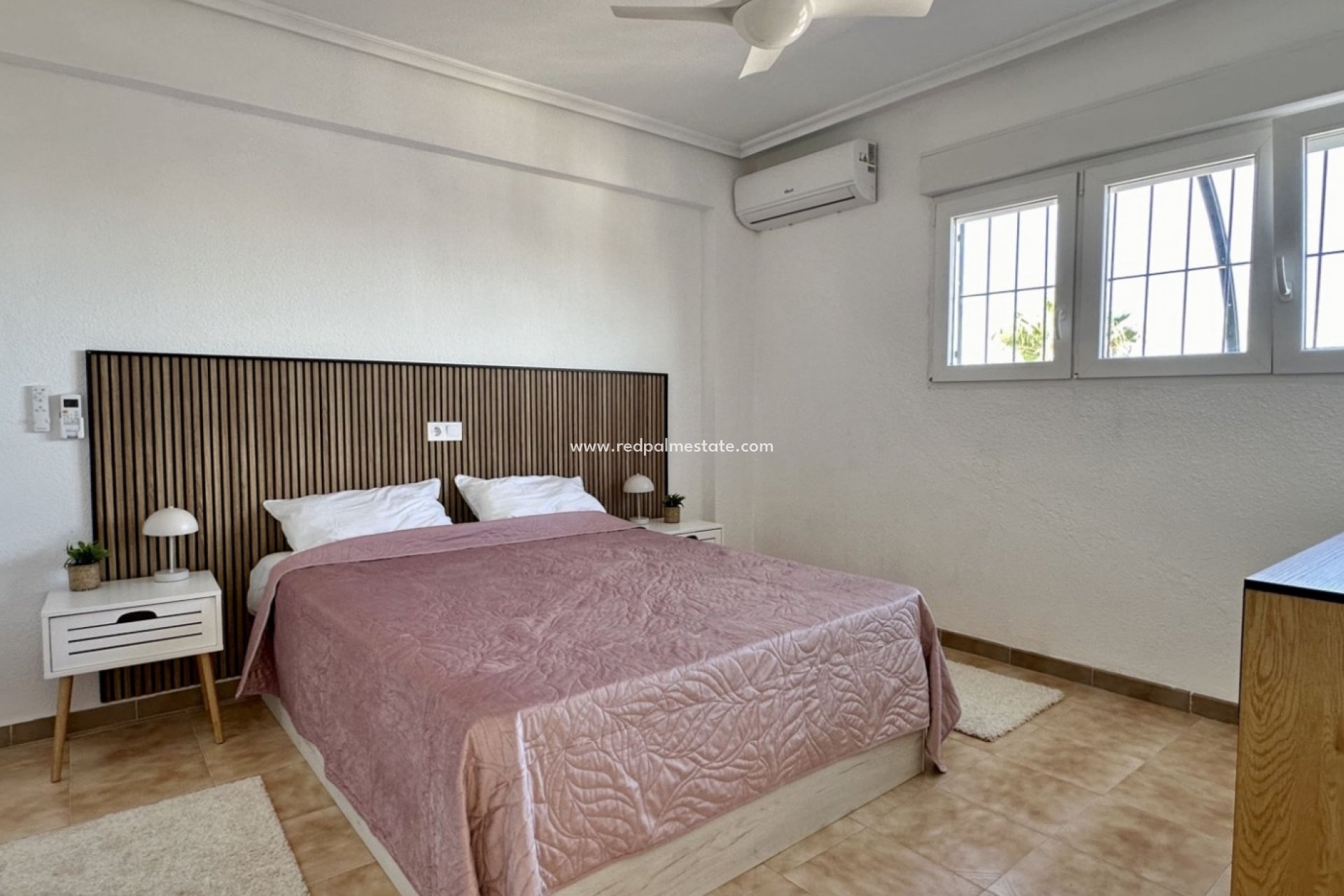 Reventa - Apartmentos -
Orihuela Costa - Costa Blanca