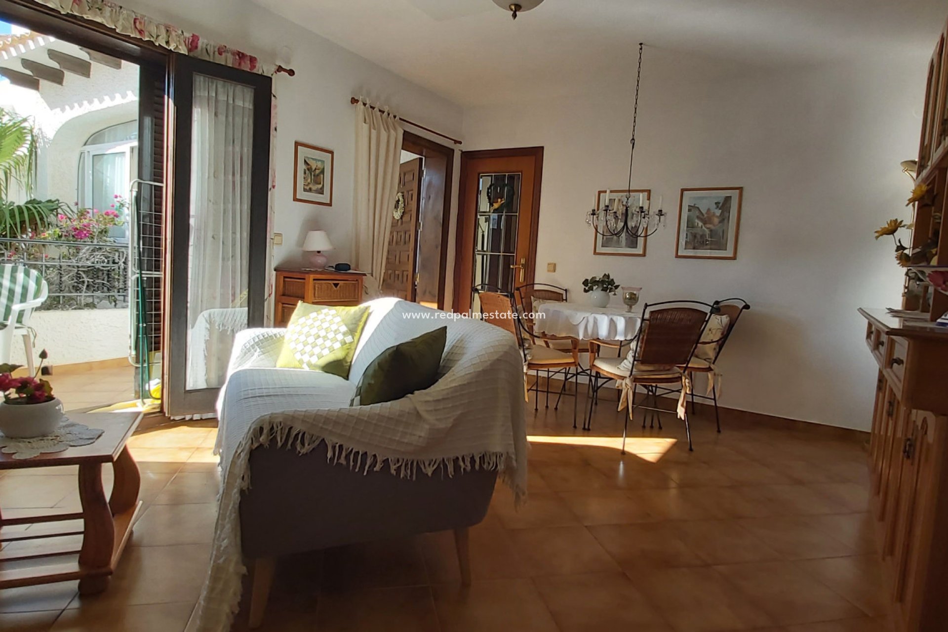 Reventa - Apartmentos -
Orihuela Costa - Costa Blanca