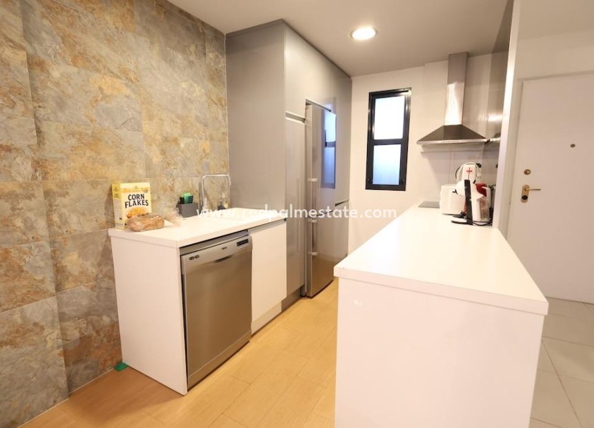 Reventa - Apartmentos -
Orihuela Costa - Costa Blanca