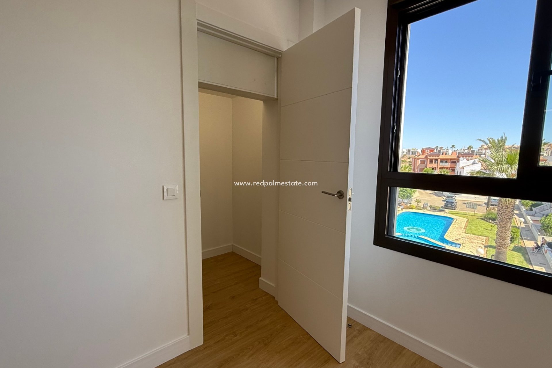 Reventa - Apartmentos -
Orihuela Costa - Inland
