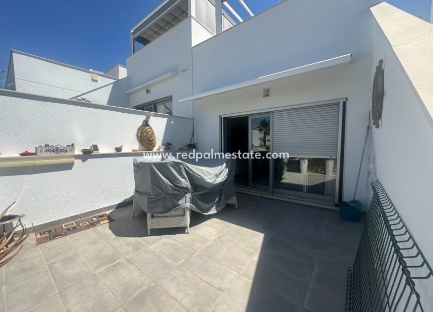Reventa - Apartmentos -
Orihuela Costa - Inland