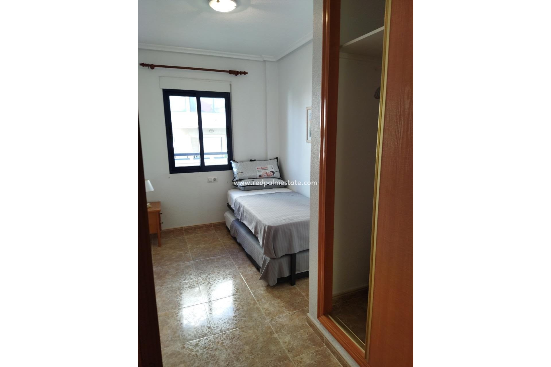 Reventa - Apartmentos -
Orihuela Costa - Inland