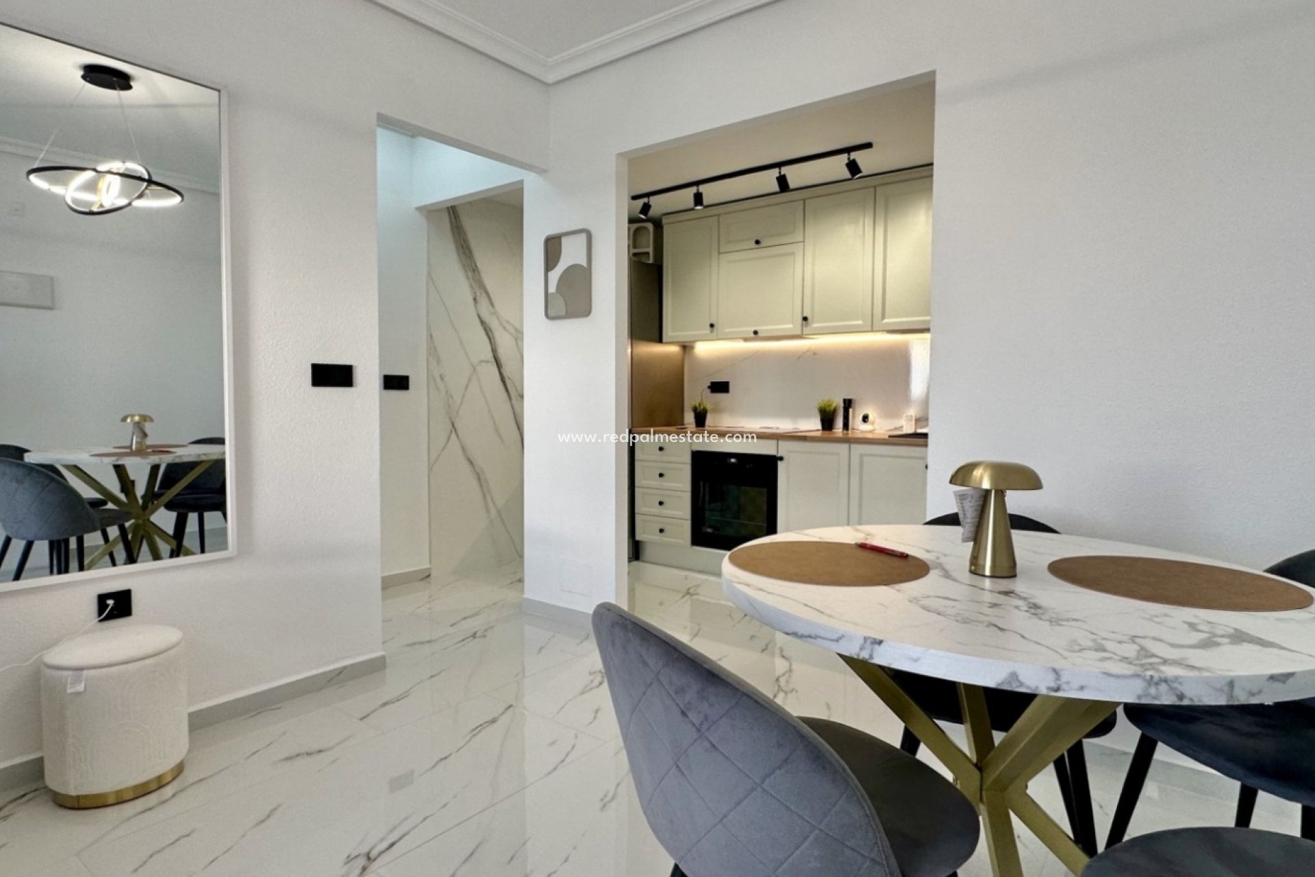 Reventa - Apartmentos -
Orihuela Costa - Inland