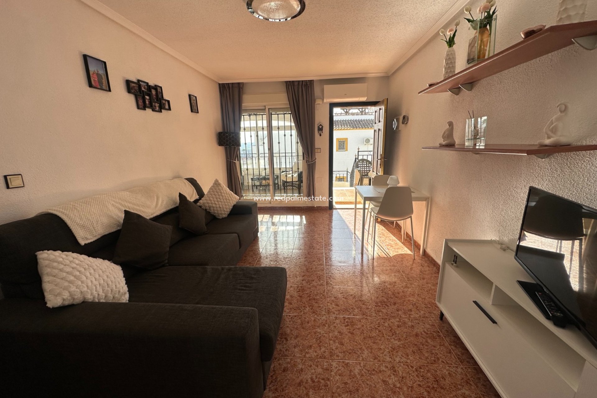 Reventa - Apartmentos -
Orihuela Costa - Inland