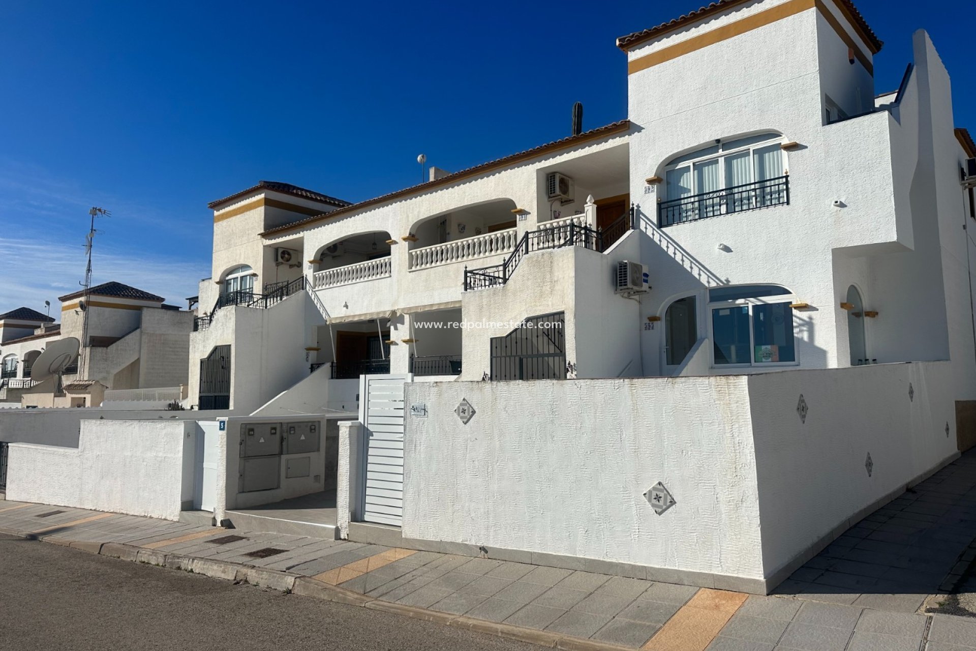 Reventa - Apartmentos -
Orihuela Costa - Inland