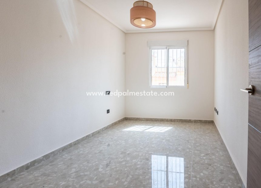 Reventa - Apartmentos -
Orihuela Costa - La Florida