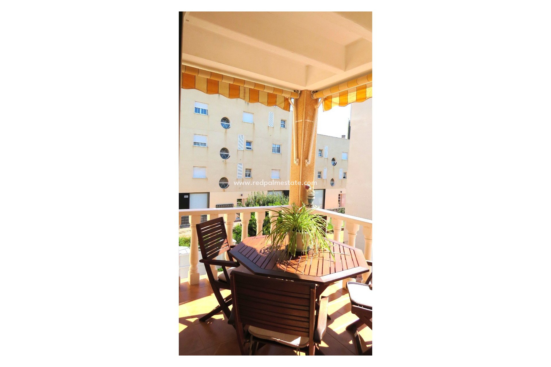 Reventa - Apartmentos -
Orihuela Costa - La Zenia