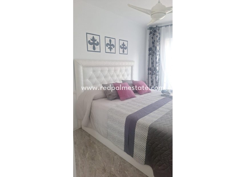 Reventa - Apartmentos -
Orihuela Costa - La Zenia