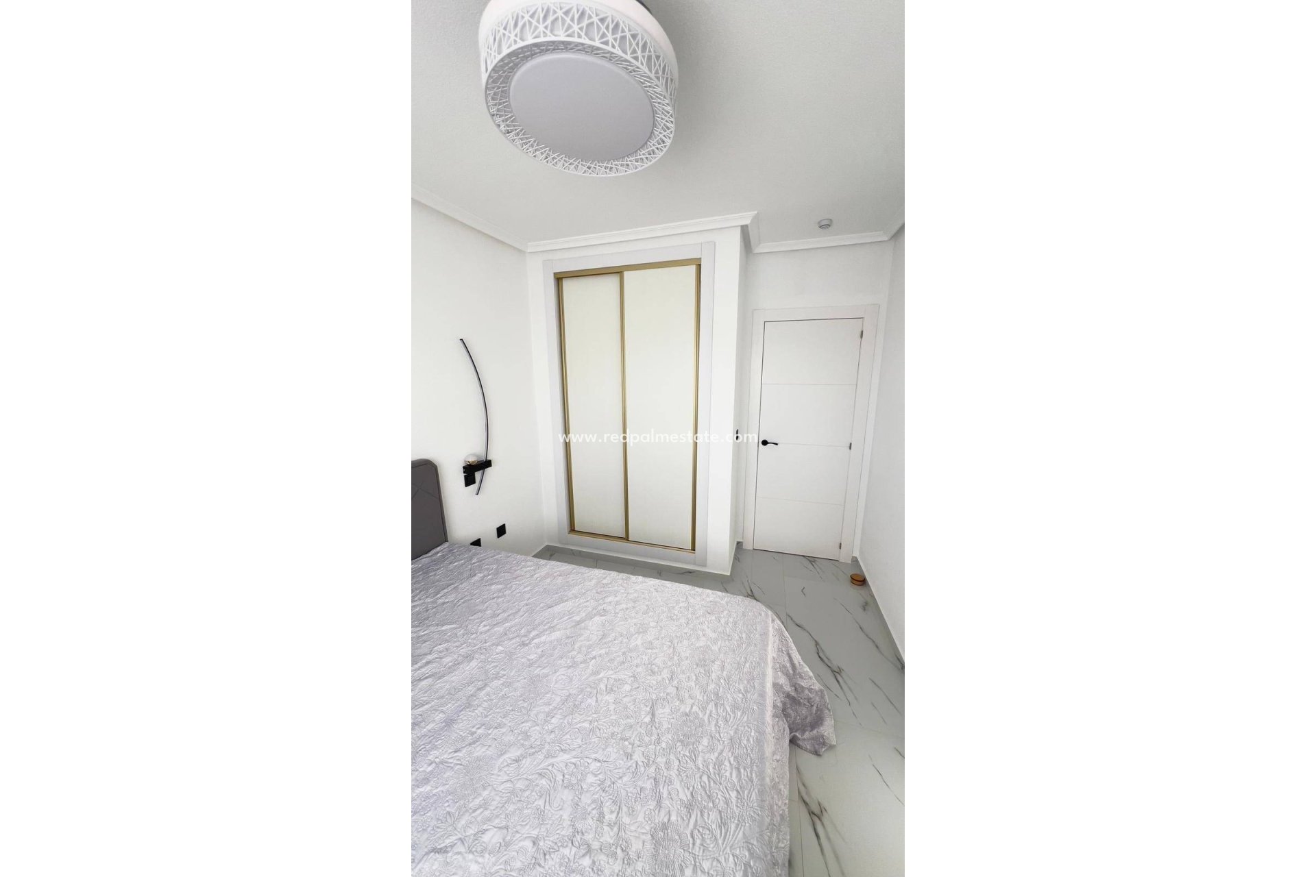 Reventa - Apartmentos -
Orihuela Costa - La Zenia