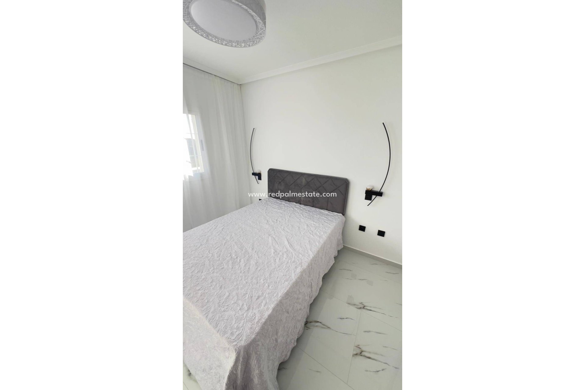 Reventa - Apartmentos -
Orihuela Costa - La Zenia