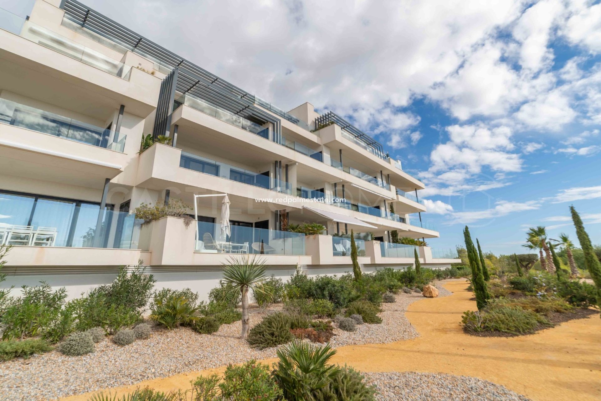 Reventa - Apartmentos -
Orihuela Costa - Las Colinas Golf