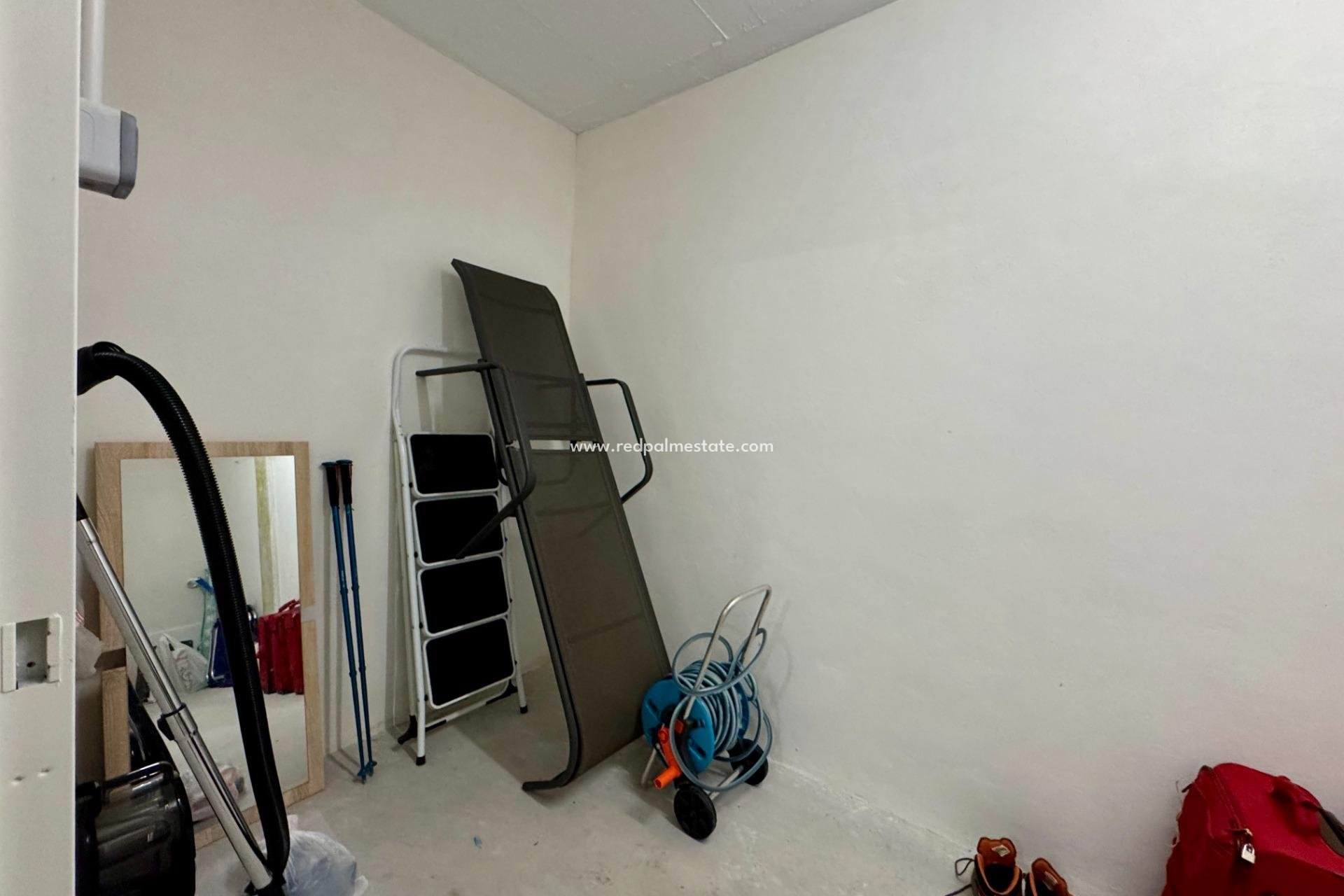 Reventa - Apartmentos -
Orihuela Costa - Las Colinas Golf