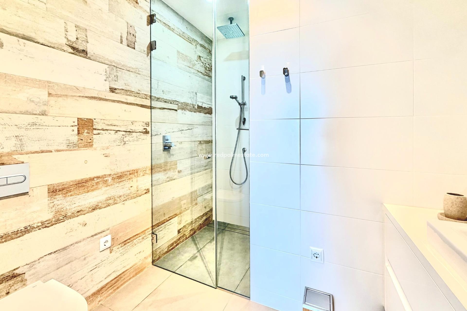 Reventa - Apartmentos -
Orihuela Costa - Las Colinas Golf