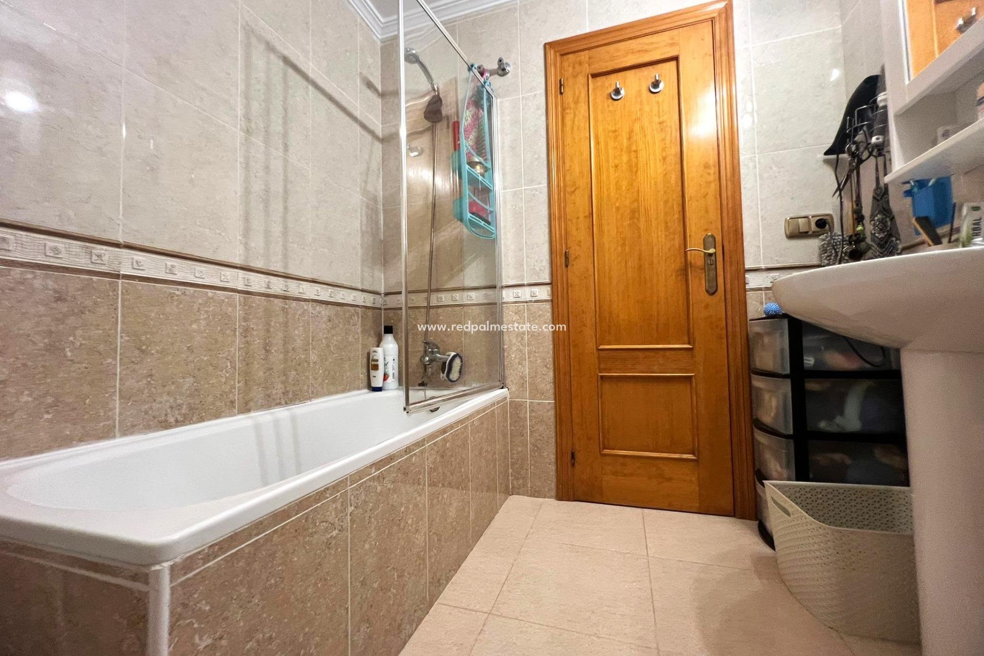 Reventa - Apartmentos -
Orihuela Costa - Lomas De Cabo Roig-los Dolses