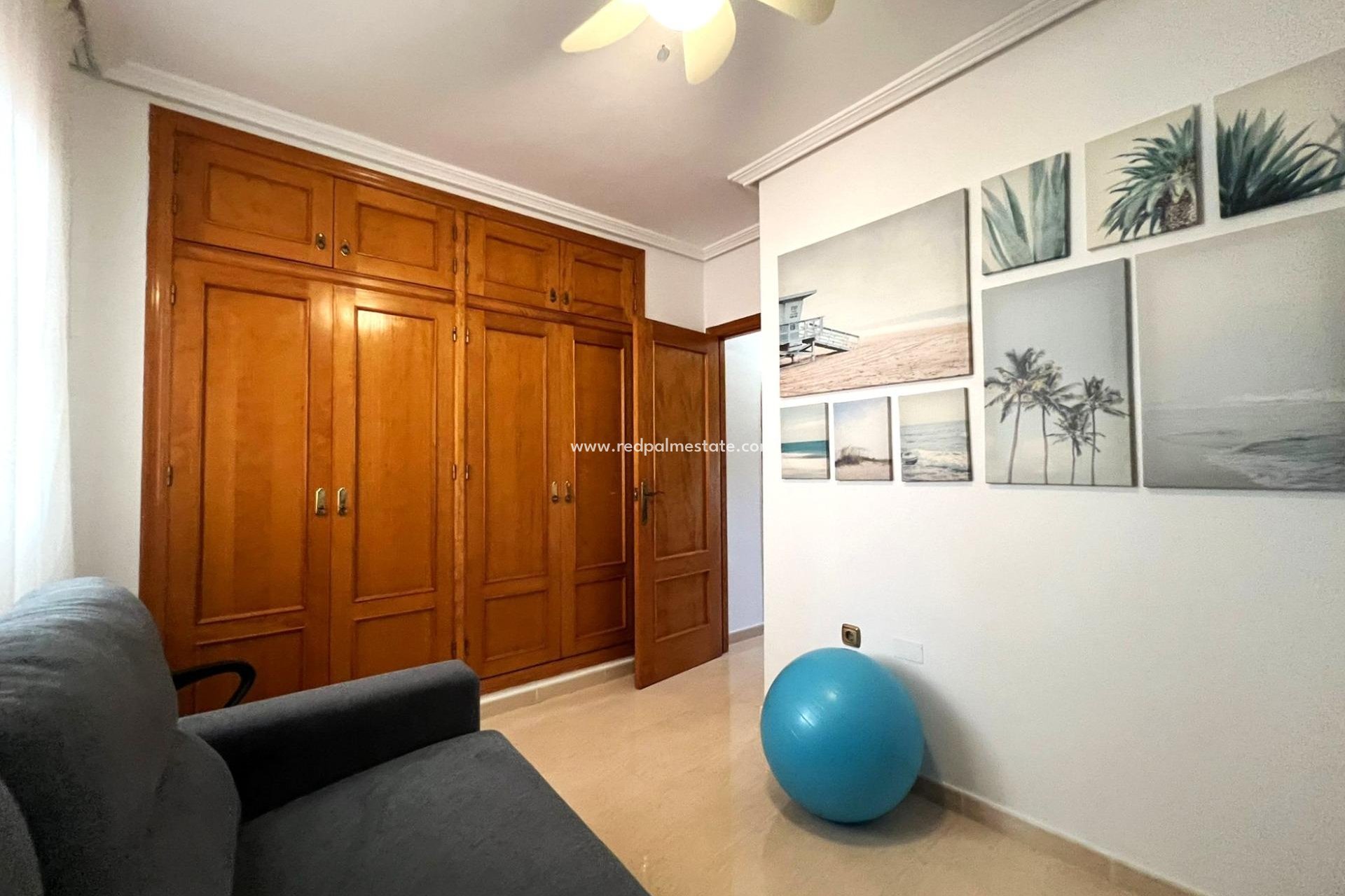 Reventa - Apartmentos -
Orihuela Costa - Lomas De Cabo Roig-los Dolses