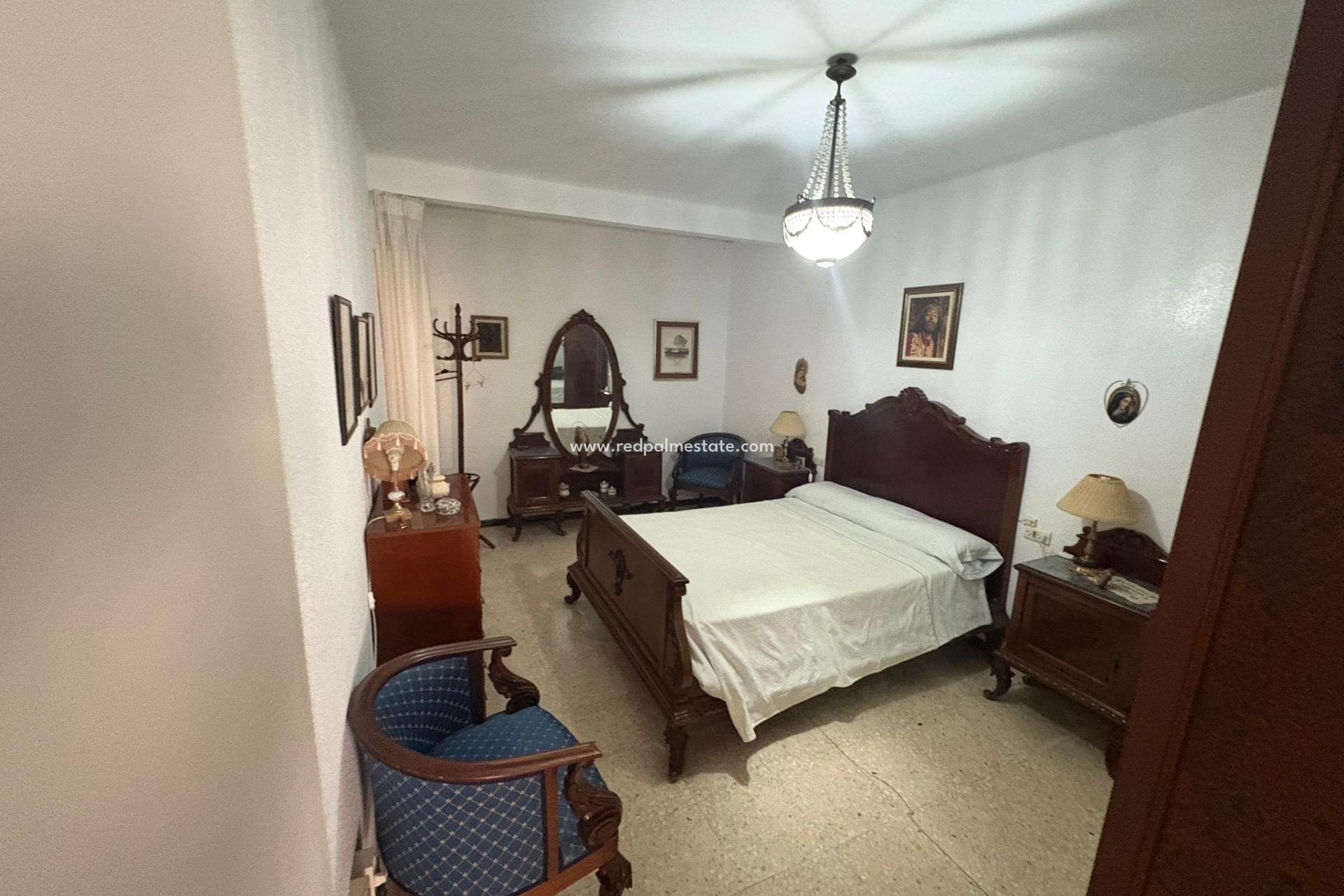 Reventa - Apartmentos -
Orihuela Costa - Orihuela