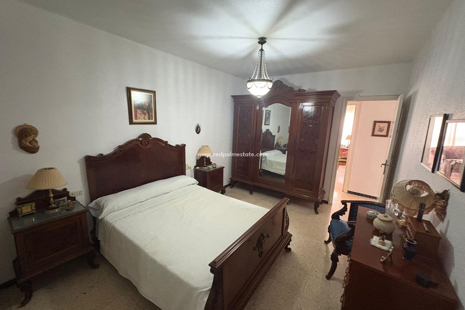 Reventa - Apartmentos -
Orihuela Costa - Orihuela