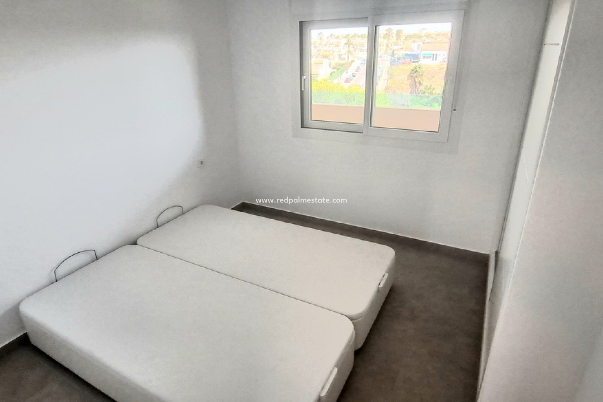 Reventa - Apartmentos -
Orihuela Costa - Playa Flamenca