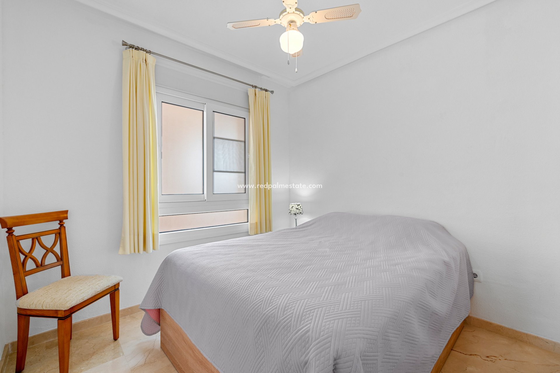 Reventa - Apartmentos -
Orihuela Costa - Playa Flamenca