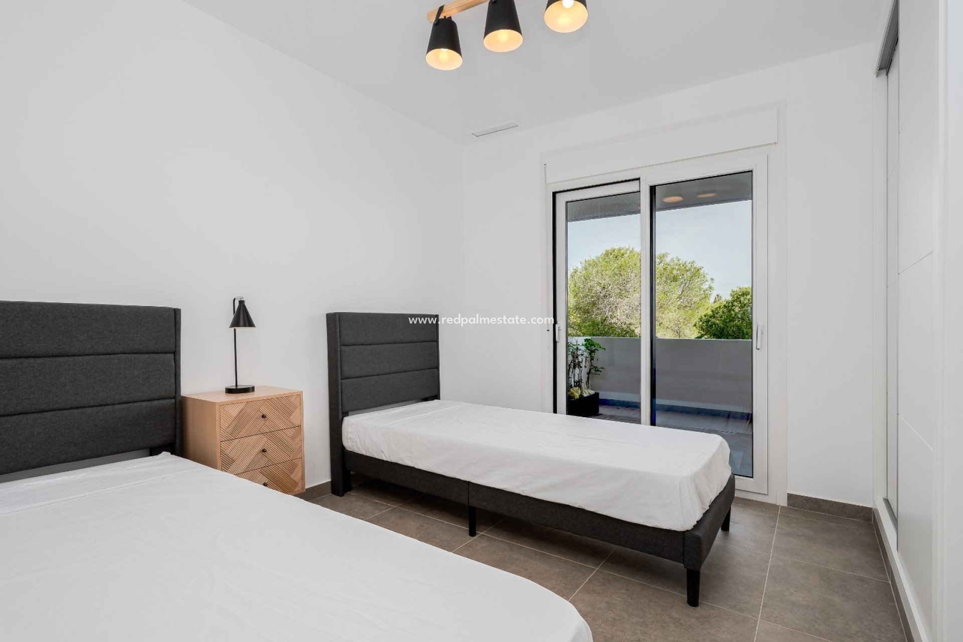 Reventa - Apartmentos -
Orihuela Costa - Playa Flamenca