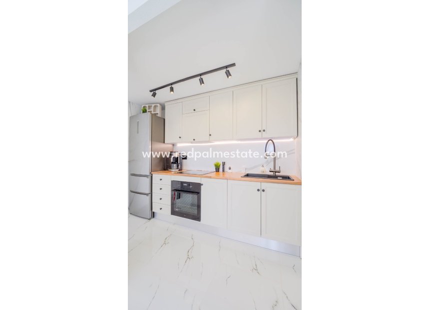 Reventa - Apartmentos -
Orihuela Costa - Playa Flamenca