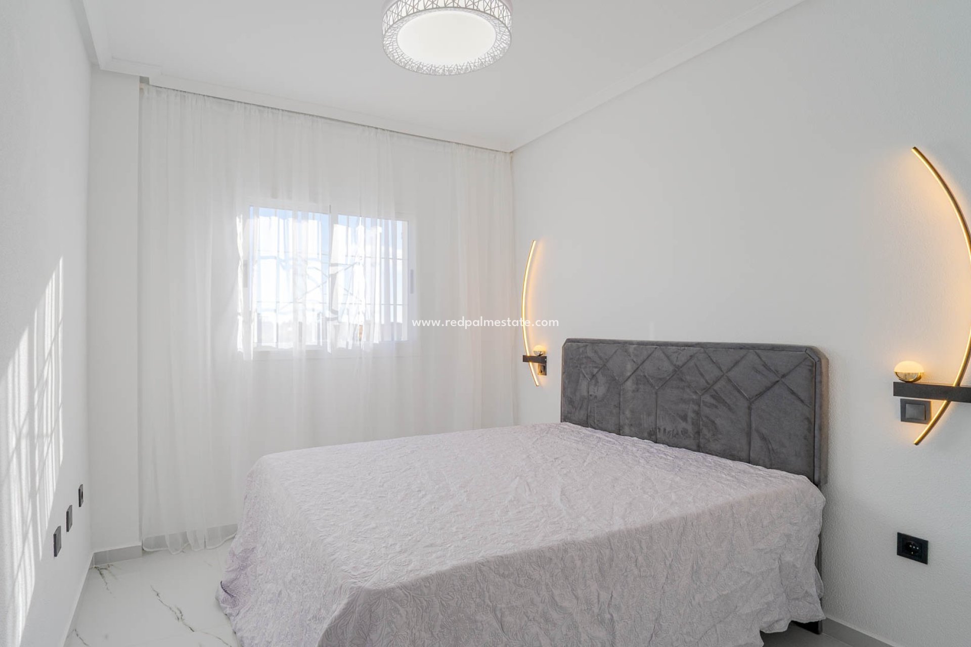 Reventa - Apartmentos -
Orihuela Costa - Playa Flamenca