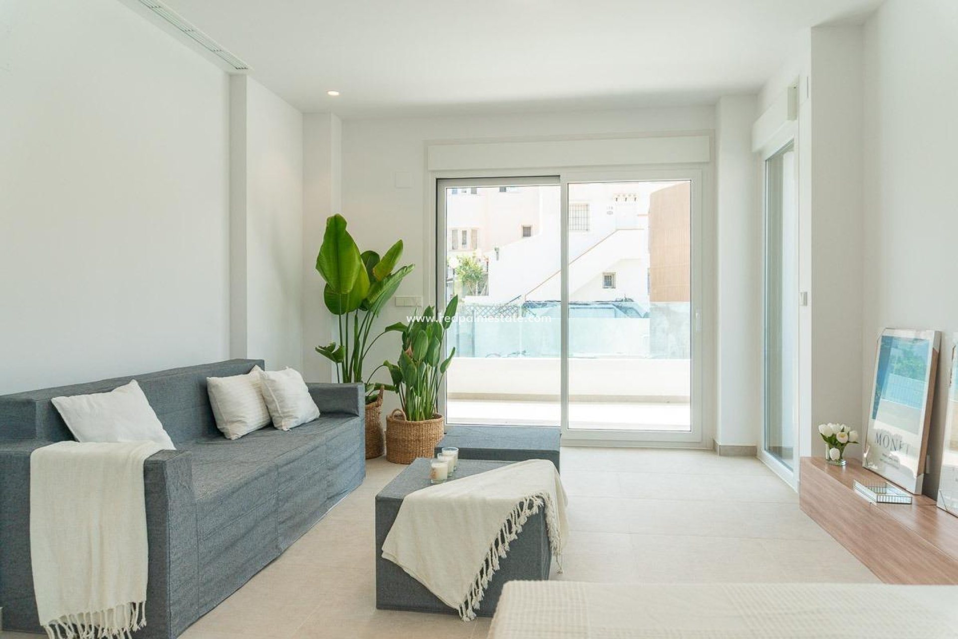 Reventa - Apartmentos -
Orihuela Costa - Playa Flamenca