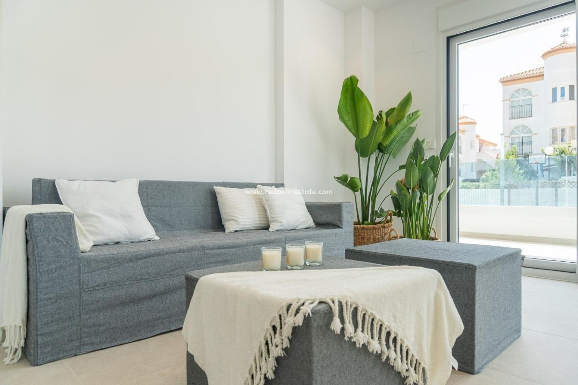 Reventa - Apartmentos -
Orihuela Costa - Playa Flamenca