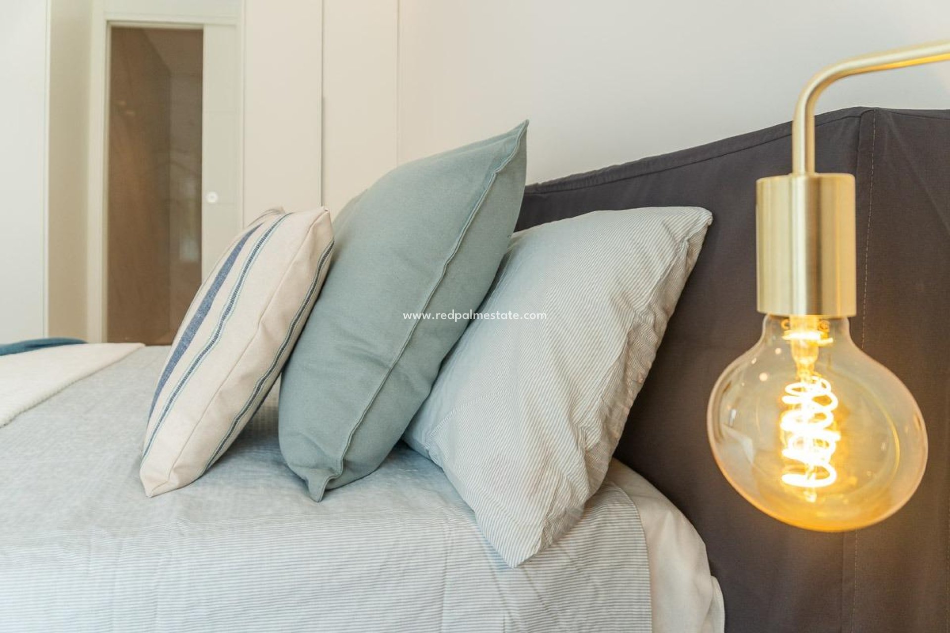 Reventa - Apartmentos -
Orihuela Costa - Playa Flamenca