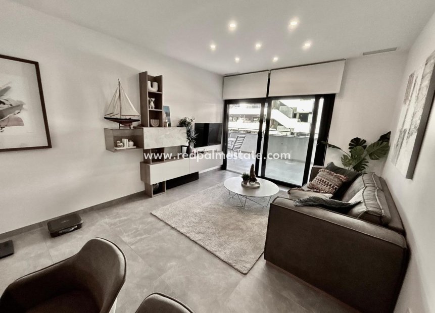 Reventa - Apartmentos -
Orihuela Costa - Playa Flamenca