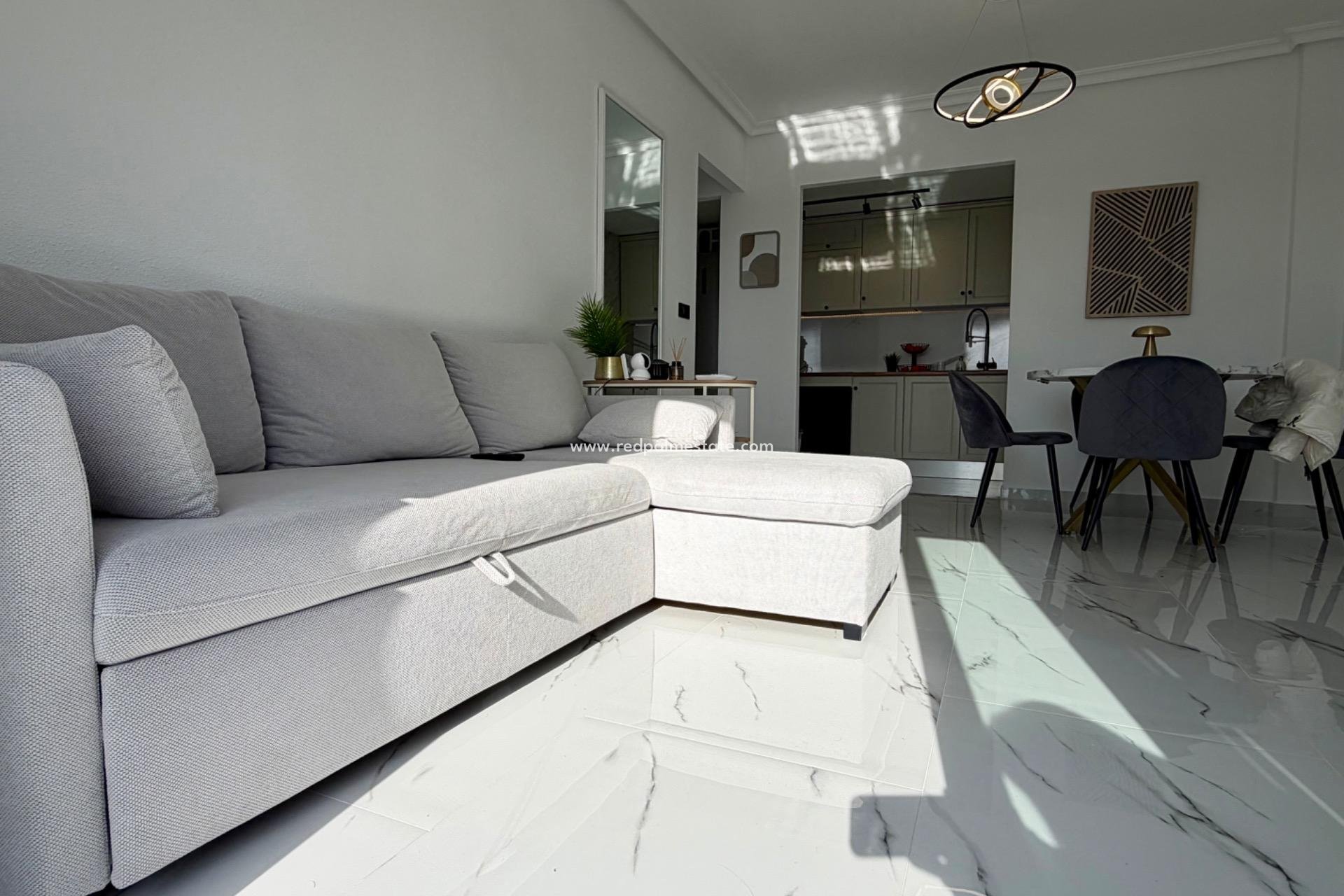 Reventa - Apartmentos -
Orihuela Costa - Playa Flamenca