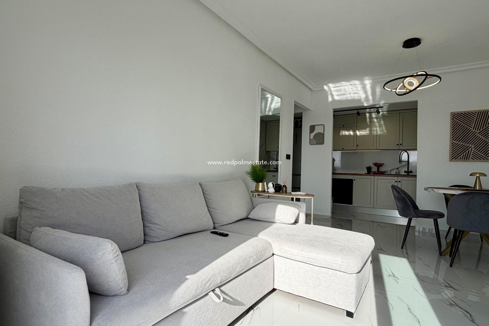 Reventa - Apartmentos -
Orihuela Costa - Playa Flamenca